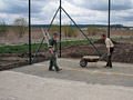 Úprava okolí a výstavba hřiště (duben–květen 2008)